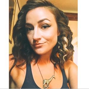 Meet your Posher, Wendy